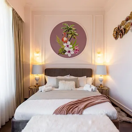 Old Town Luxury With Balcony * Bukareszt