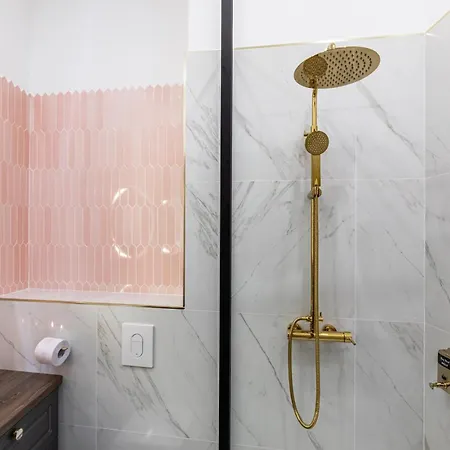 Old Town Luxury With Balcony Apartament *