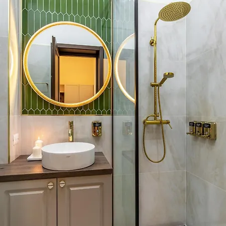 Old Town Luxury With Balcony * בוקרשט