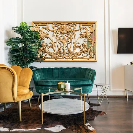Appartamento Old Town Luxury With Balcony Bucarest