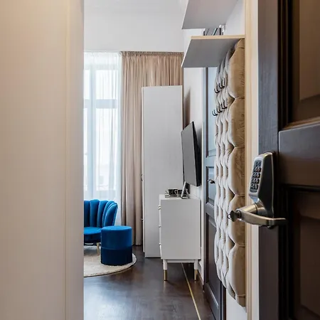 Old Town Luxury With Balcony דירה בוקרשט