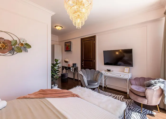 Apartamento Old Town Luxury With Balcony