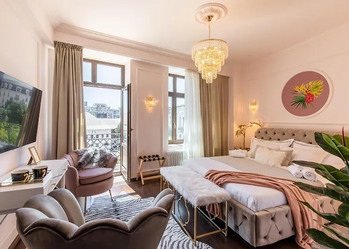 Old Town Luxury With Balcony Apartamento *