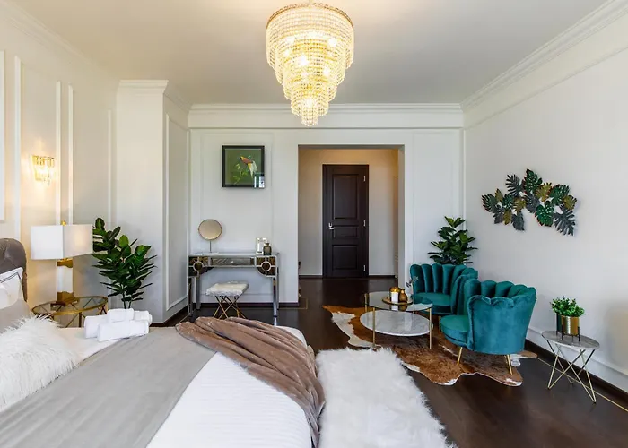 Old Town Luxury With Balcony Apartamento *