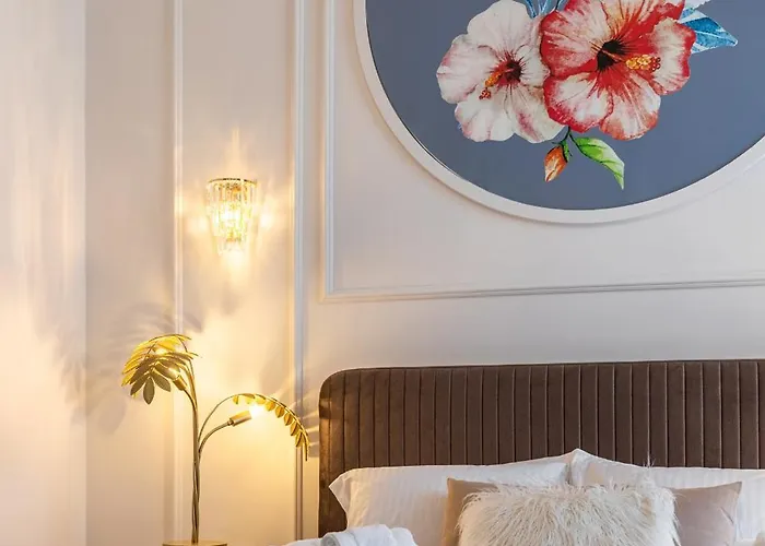 Old Town Luxury With Balcony Apartmán