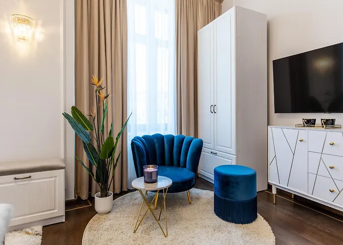 Old Town Luxury With Balcony Appartamento Bucarest