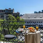 Old Town Luxury With Balcony *