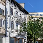 Old Town Luxury With Balcony Lägenhet
