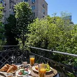 Old Town Luxury With Balcony Lägenhet