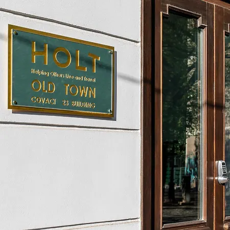 Old Town Luxury With Balcony