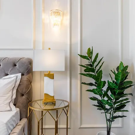 Old Town Luxury With Balcony Bukareszt