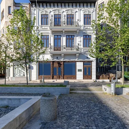 Old Town Luxury With Balcony * Bukareszt
