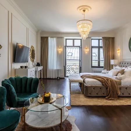 Apartment Old Town Luxury With Balcony Bukarest