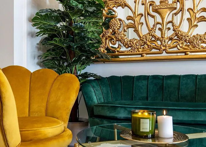 Old Town Luxury With Balcony *