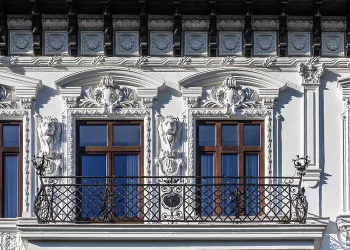 Old Town Luxury With Balcony Апартаменти *