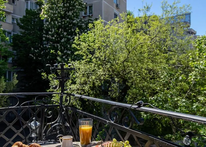 Old Town Luxury With Balcony Апартаменти