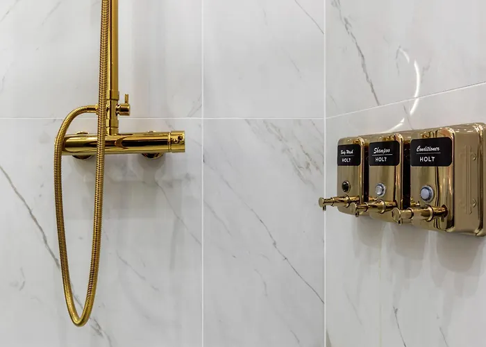 Апартаменти Old Town Luxury With Balcony Бухарест